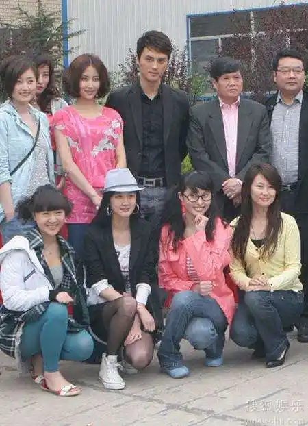 《丑女无敌》美女文梦洋 90后女生爱"拗造型"