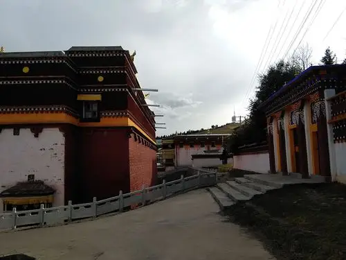 游若尔盖达扎寺